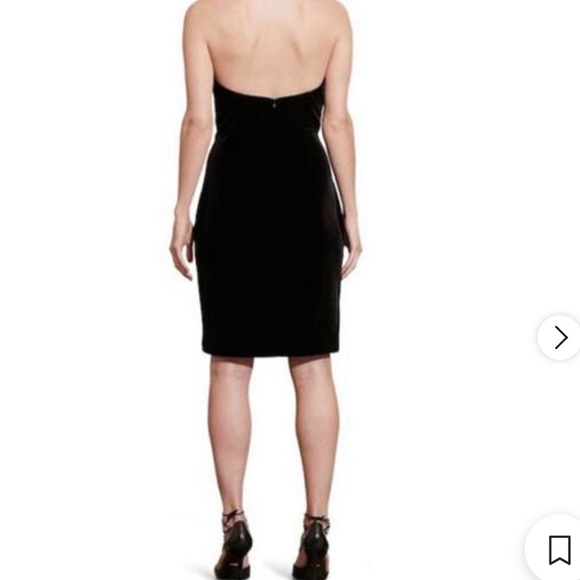 RALPH LAUREN Elegant Black Velvet Halter Dress - Picture 3 of 12